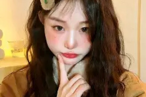 3500家连锁店女网红艾琳演豪门戏翻车涉嫌欺诈中老年人