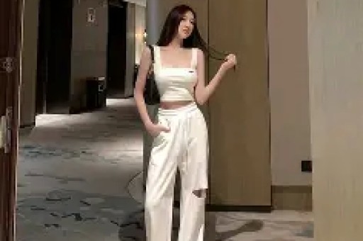 前空乘人员曝航空业“潜规则”文化：机组成员长期共事易引发情感纠葛