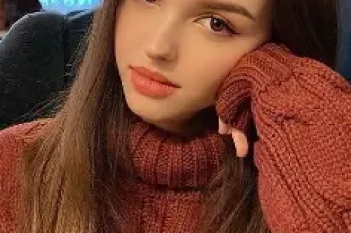 中秋晚会变“预制菜”？明星集体假唱穿帮主持人尬聊太敷衍