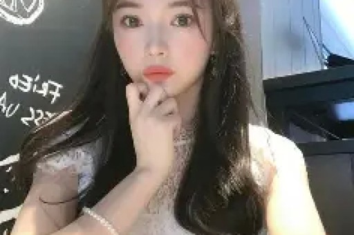 女篮就球员本身技术心理素质上说退步的厉害不知道跟WCBA这种明星球员扎堆一个队砸钱搞的金元篮球有没有关系
